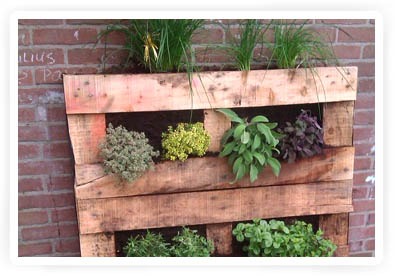 tuin inrichten met recycle materiaal
